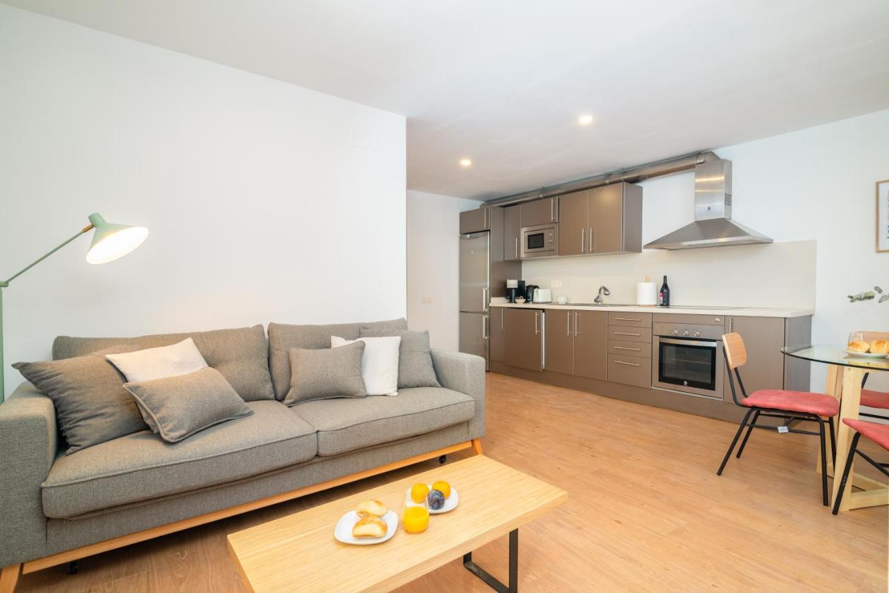 Barcelona Apartments In Born Exterior photo